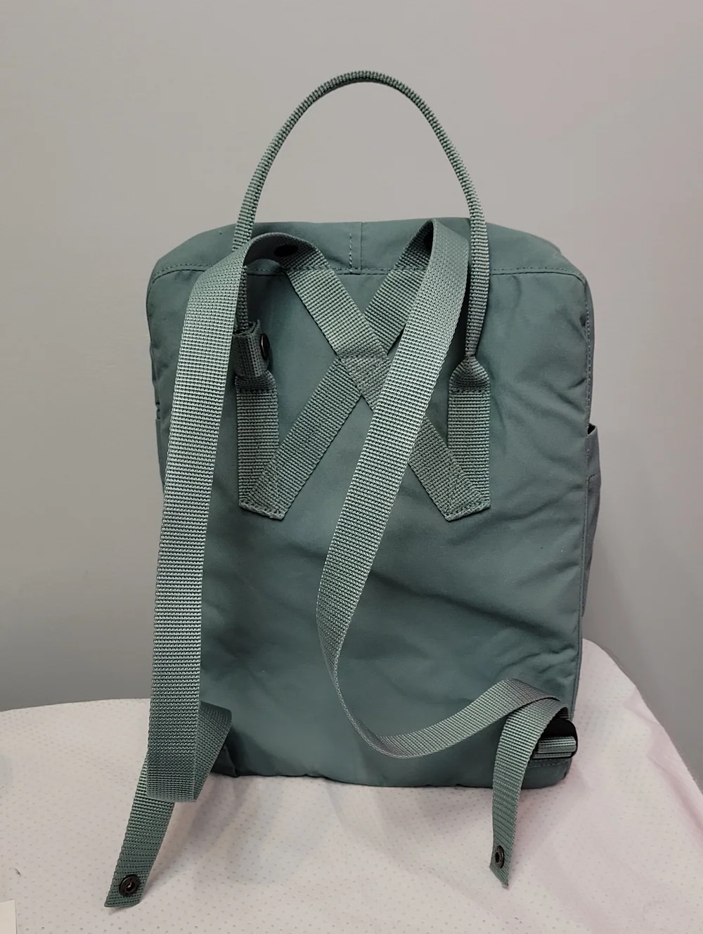 Fjallraven Kanken Backpack in Teal with Red Logo